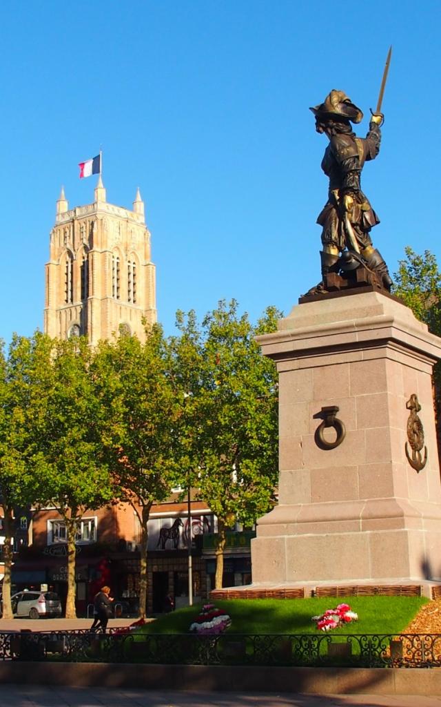 Statue Jean Bart et Beffroi