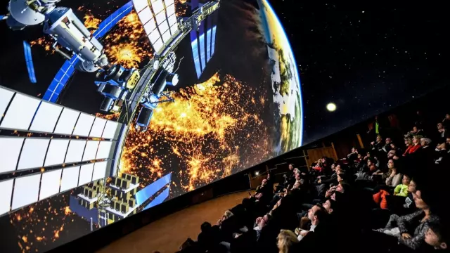 Le PLUS - Palais des Sciences et de l'Univers